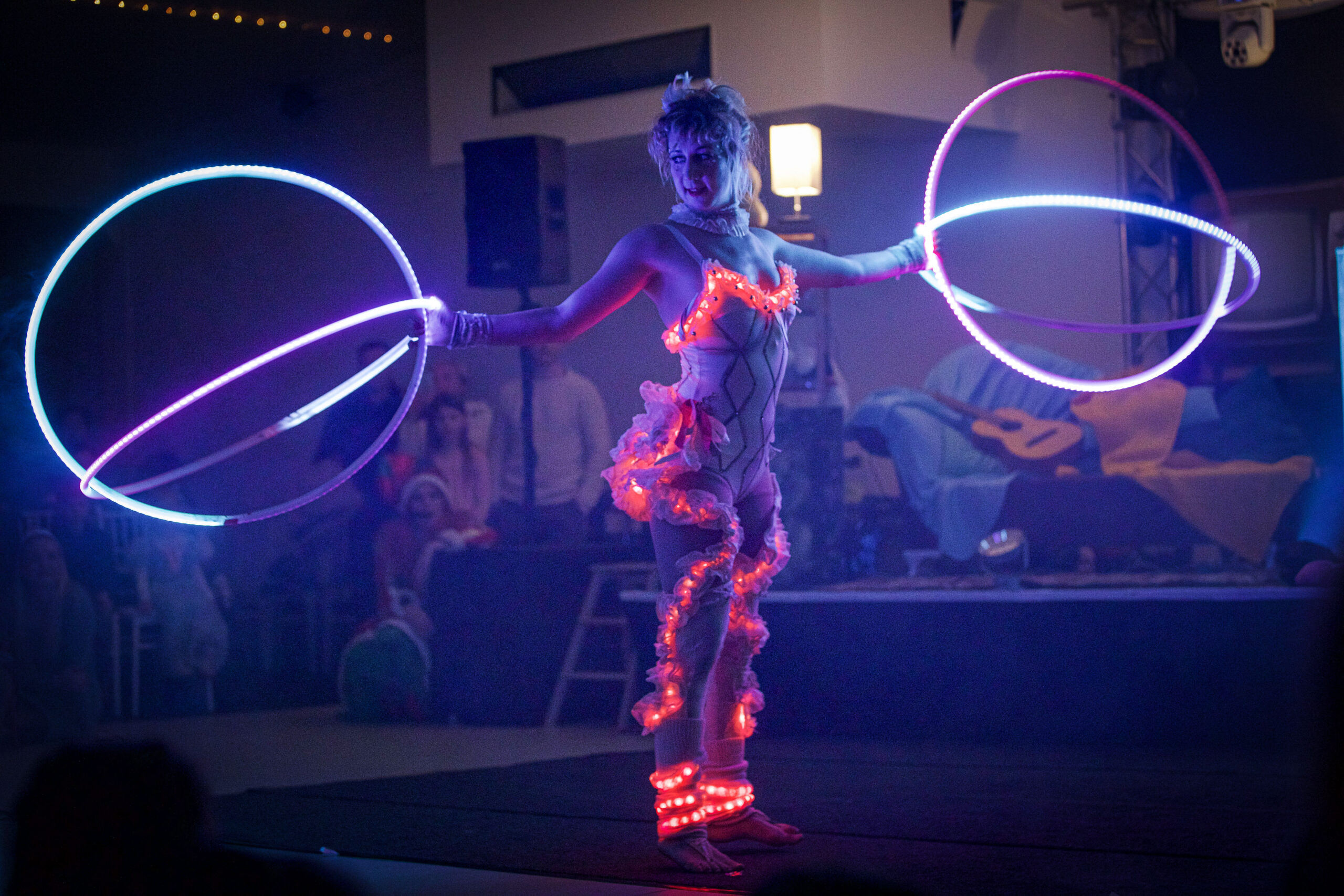 LED Hula Hoop Show, Female Event