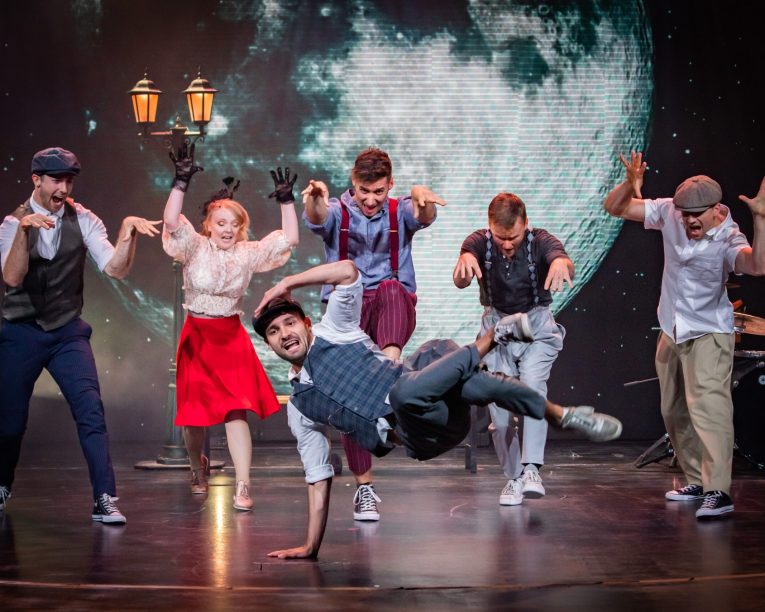 Swing Dance Show, Breakdance Show