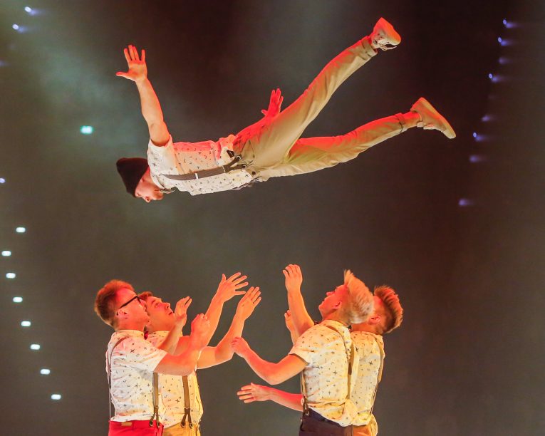 Swing Dance Show, Breakdance Show